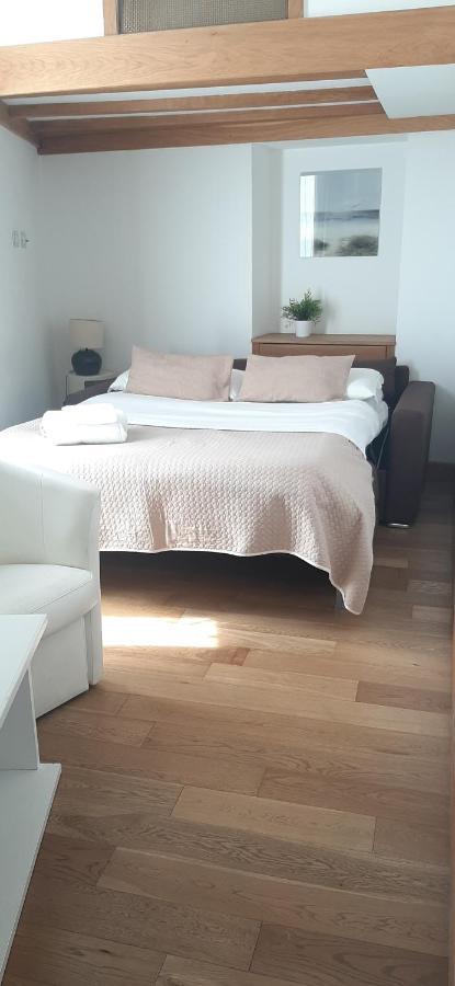 Agora Apartments Sorrento Eksteriør bilde