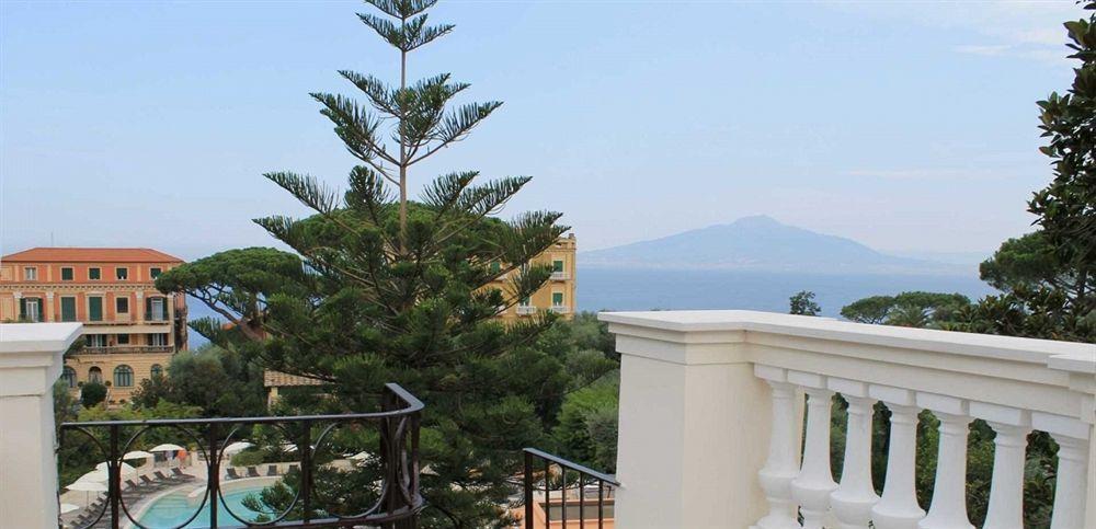 Agora Apartments Sorrento Eksteriør bilde