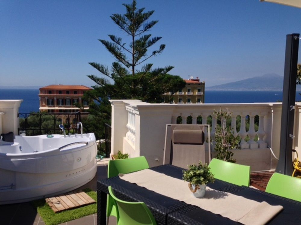 Agora Apartments Sorrento Eksteriør bilde