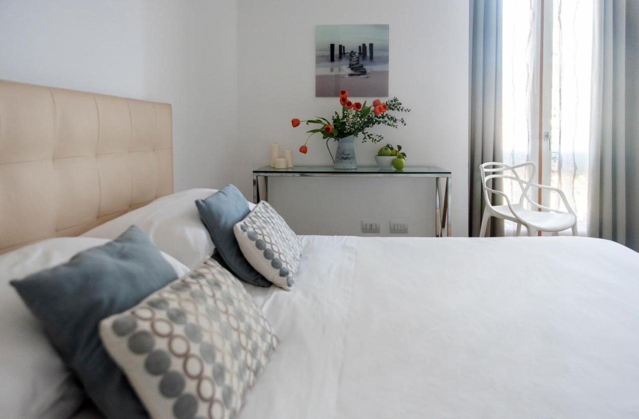 Agora Apartments Sorrento Eksteriør bilde