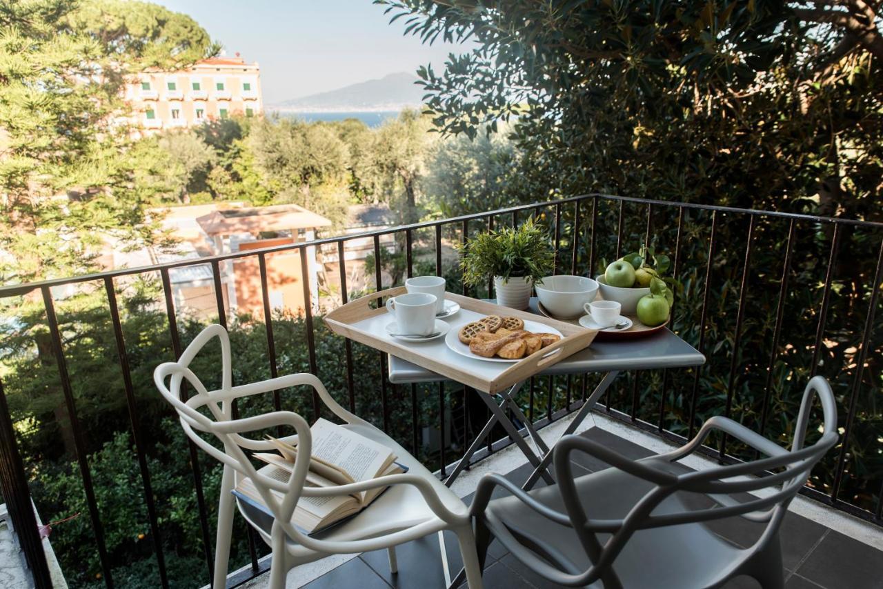 Agora Apartments Sorrento Eksteriør bilde